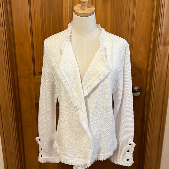 NIC+ZOE Jackets & Blazers - NWT Nic+Zoe White Fringe Soft Blazer Size XL Flattering Fit!!